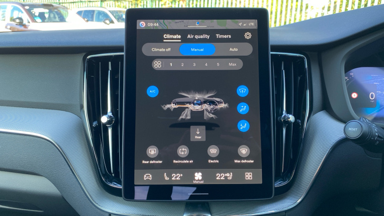 Volvo XC60 2.0 B5P Plus Black Edition 5dr AWD Geartronic Petrol Estate